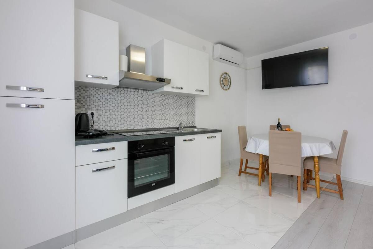 Apartments Roby 3M Sveti Juraj Exterior photo